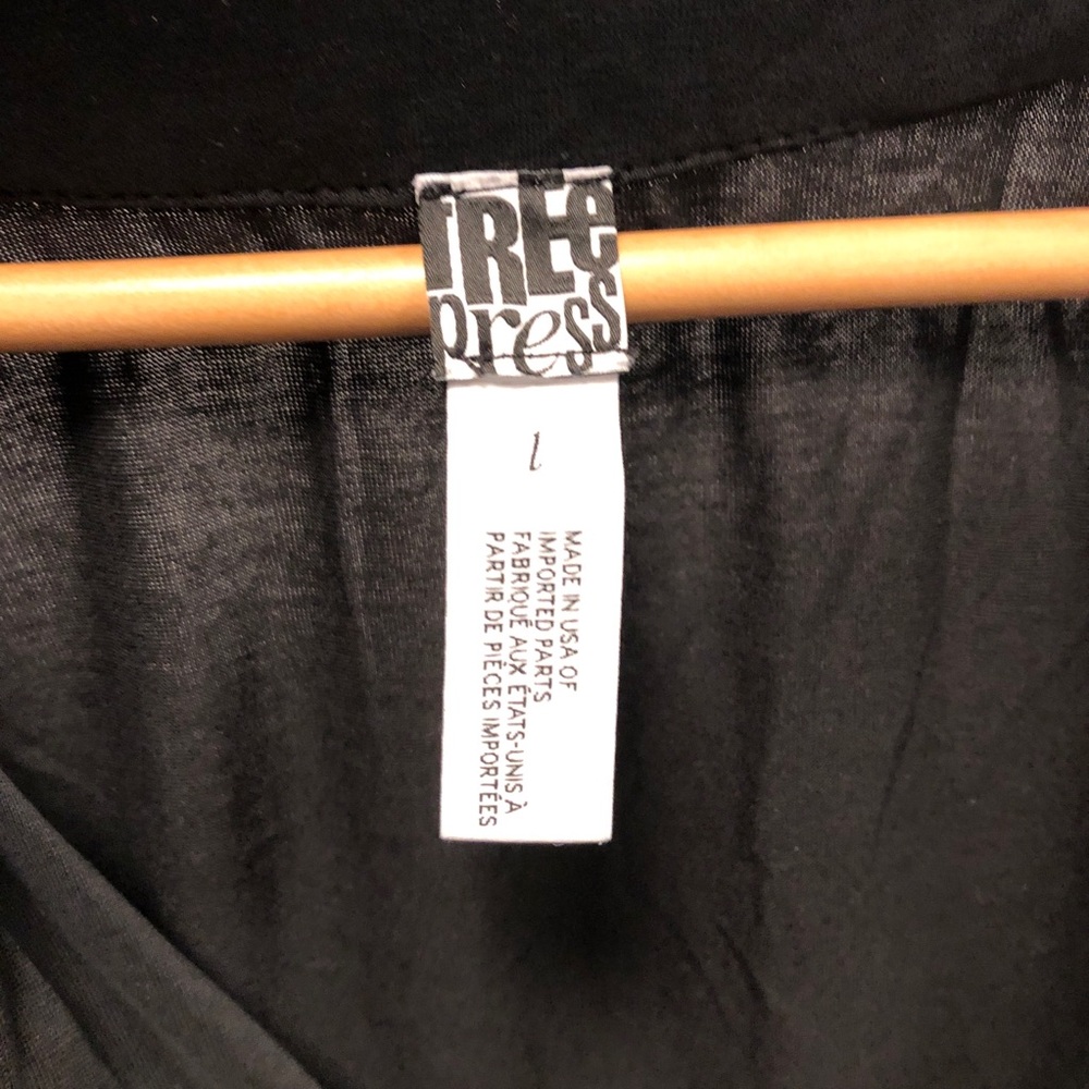 FREE PRESS TANK TOP - Picture 3 of 3